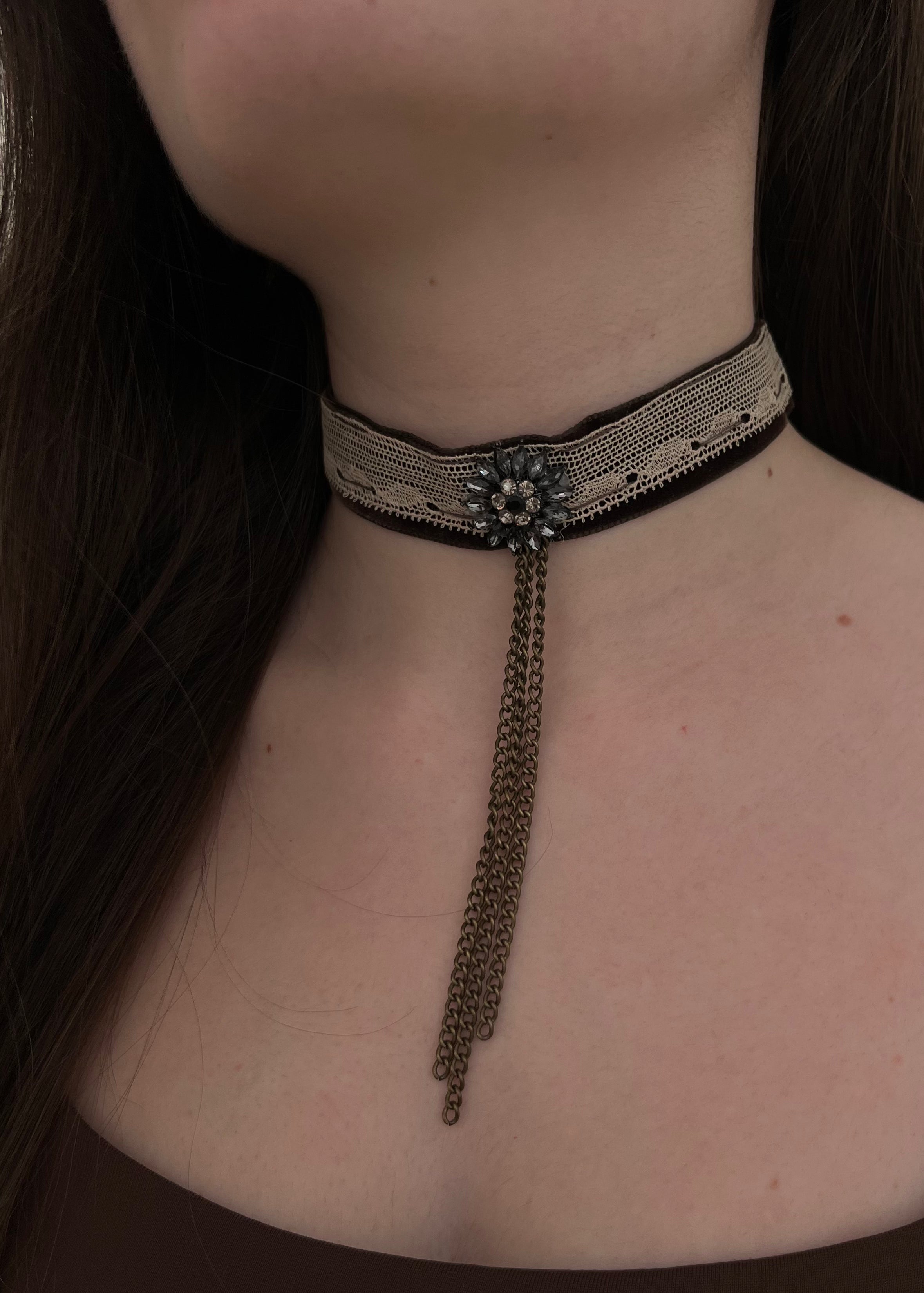 Choker Hilaria
